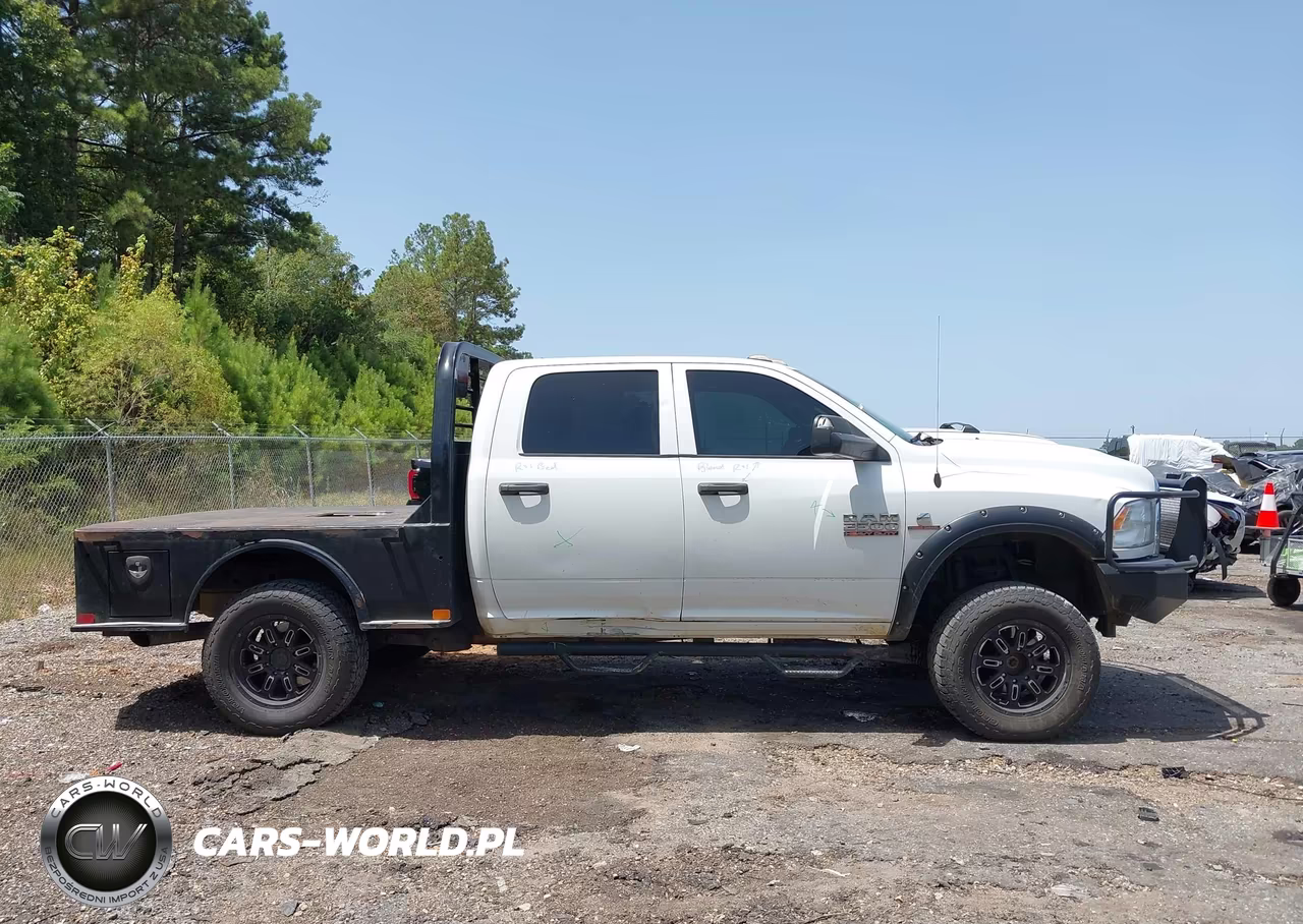 2018 Ram 2500 Tradesman 4X4 6'4 Box VIN:3C6UR5CL0JG275382 - 13