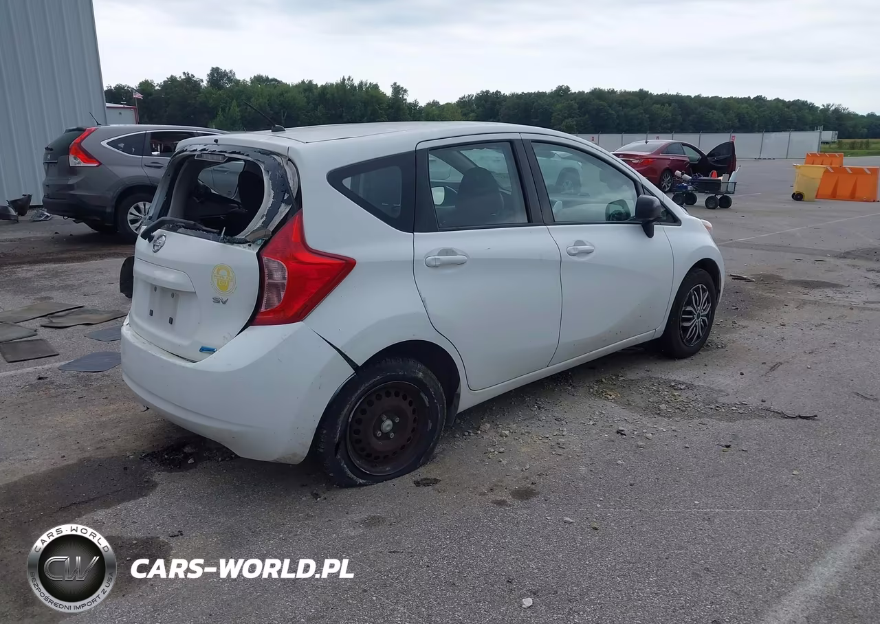 2015 Nissan Versa Note S (Sr)-S Plus-Sl-Sr-Sv VIN:3N1CE2CP9FL403430 - 4