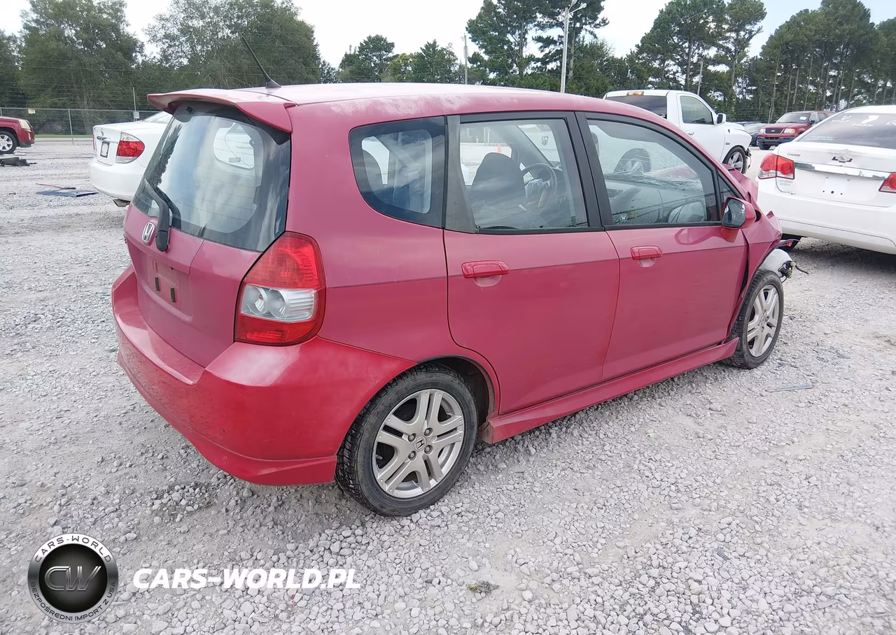 2008 Honda Fit Sport VIN:JHMGD38688S022128 - 4
