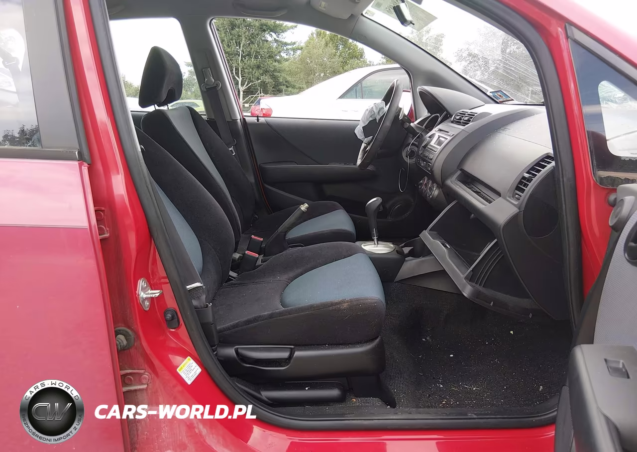 2008 Honda Fit Sport VIN:JHMGD38688S022128 - 5