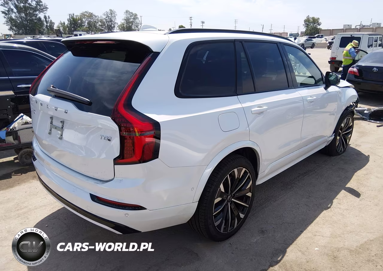 2026 Volvo Xc90 Plug-In Hybrid Ultra Dark Theme, T8 Awd, Electric-Gasoline, 7 Seats VIN:YV4H60PM3T1536270 - 4