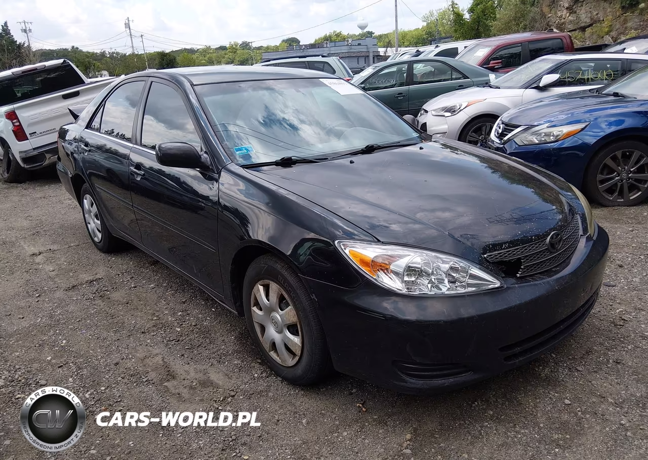 2004 Toyota Camry Le – zdjęcie 1 z 13