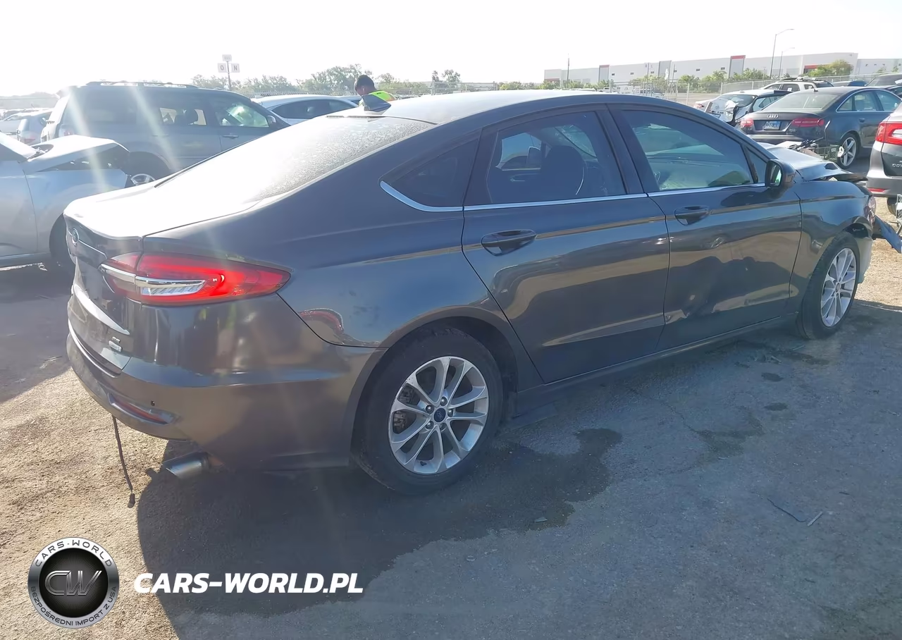2020 Ford Fusion Se VIN:3FA6P0HD0LR260938 - 4