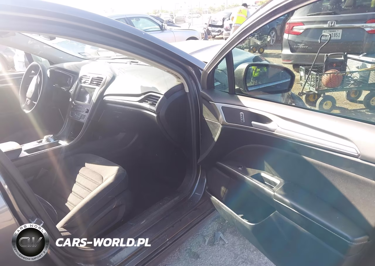 2020 Ford Fusion Se VIN:3FA6P0HD0LR260938 - 5