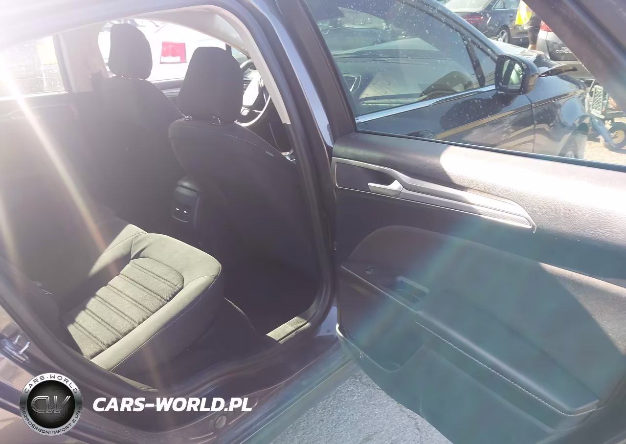 2020 Ford Fusion Se VIN:3FA6P0HD0LR260938 - 8