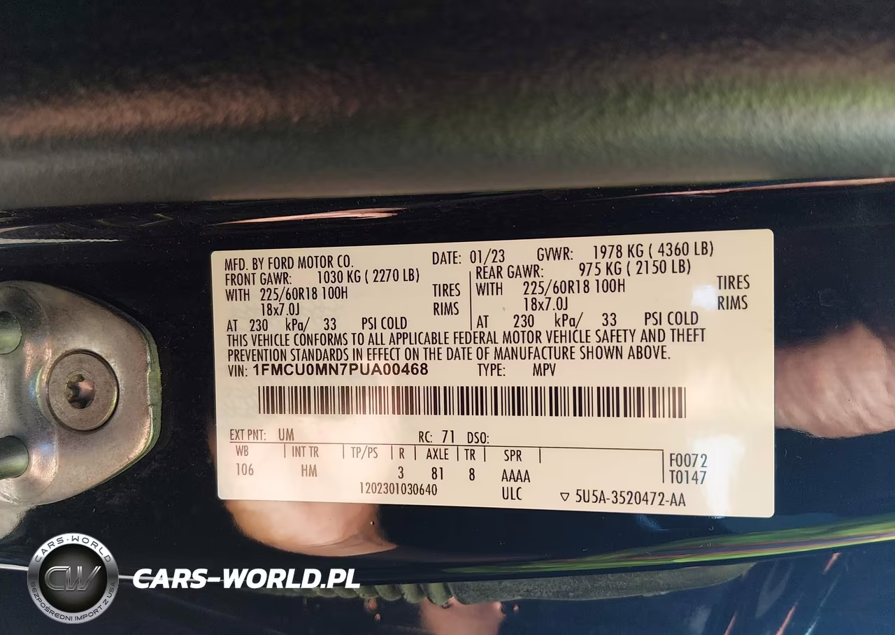 2023 Ford Escape St-Line VIN:1FMCU0MN7PUA00468 - 9