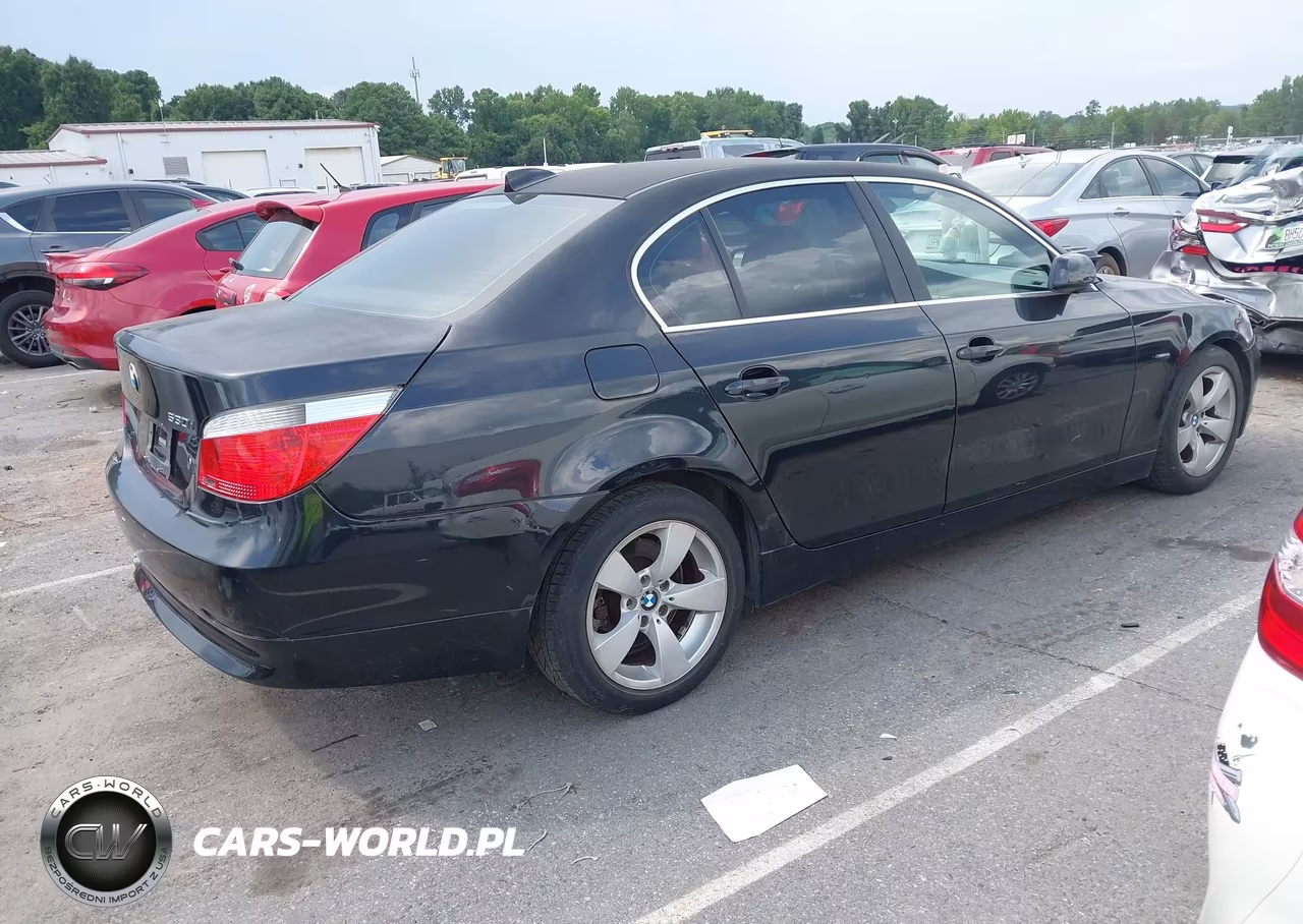 2007 BMW 530I VIN:WBANE73507CM50616 - 4