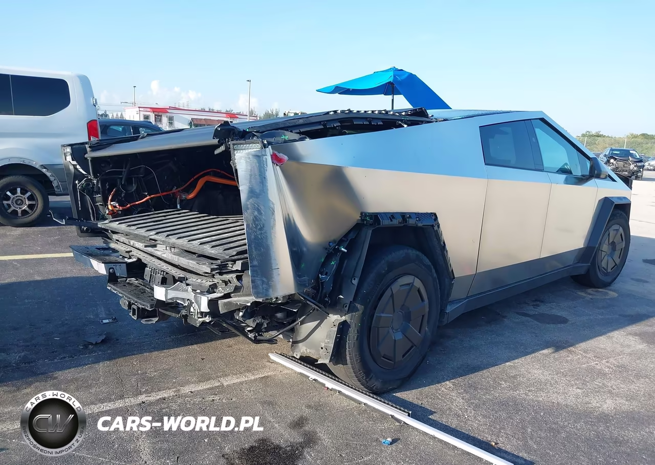2025 Tesla Cybertruck All-Wheel Drive VIN:7G2CEHED5SA071363 - 4