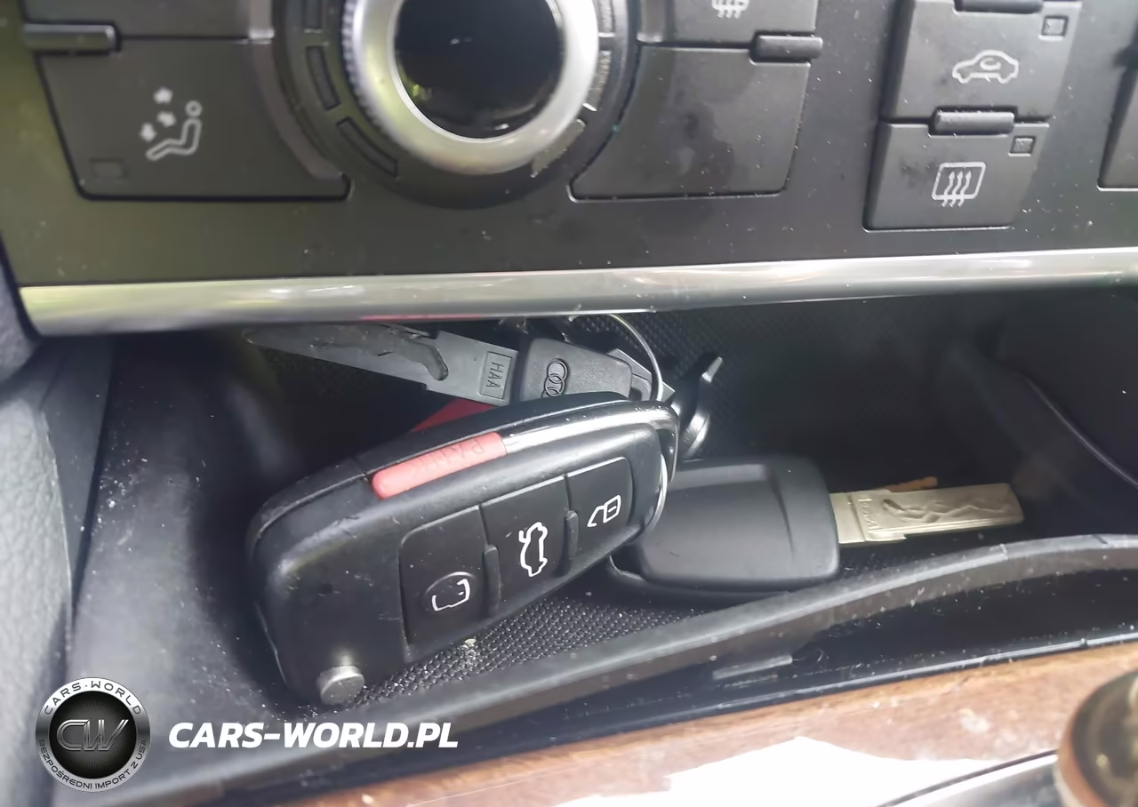 2013 Audi Q7 3.0T Premium VIN:WA1CGAFE7DD014505 - 11