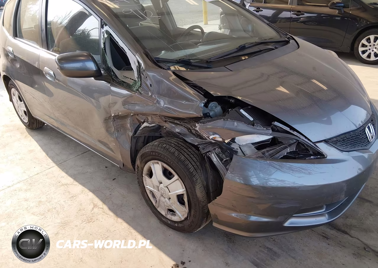 2013 Honda Fit VIN:JHMGE8H38DC060348 - 6