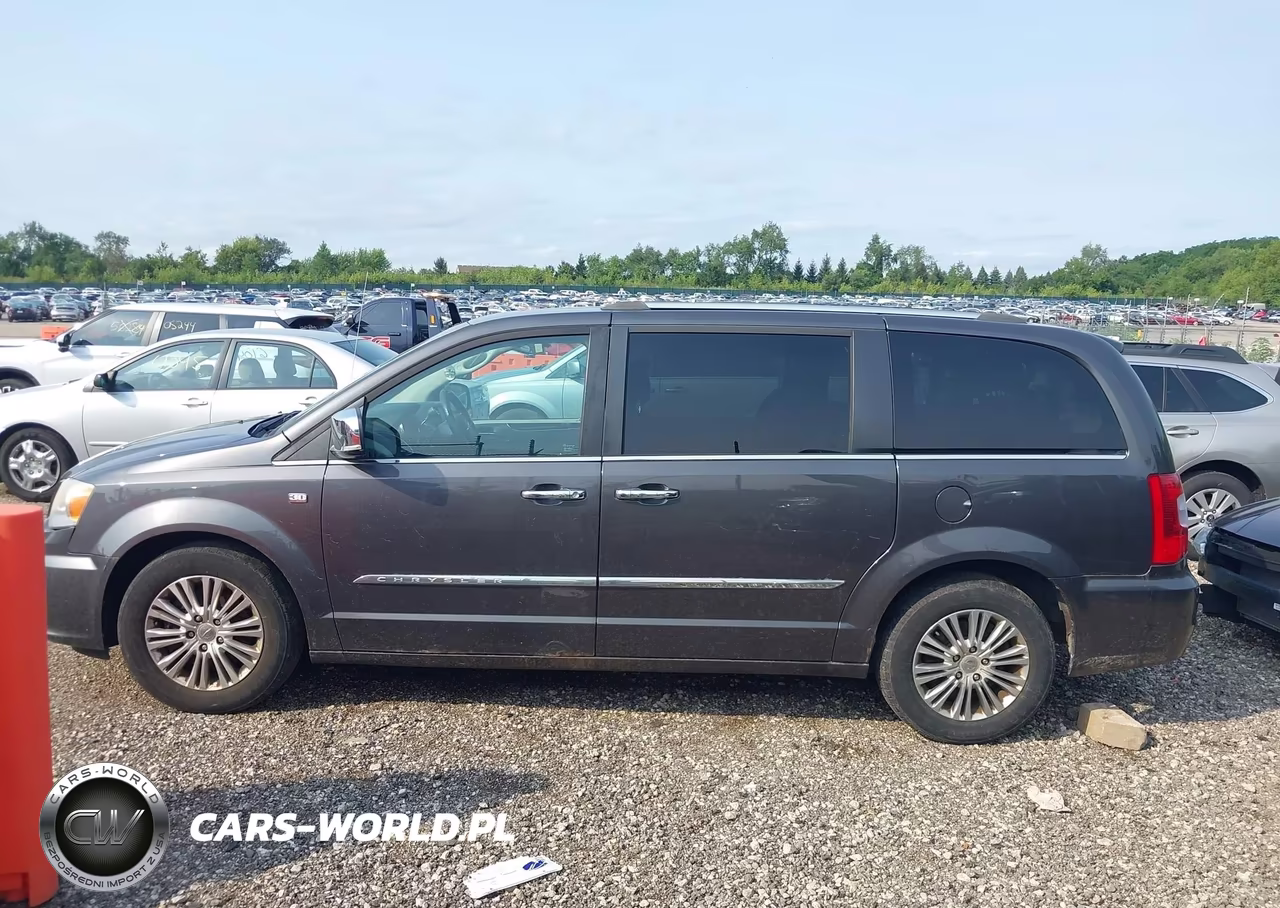 2014 Chrysler Town & Country Touring-L 30Th Anniversary VIN:2C4RC1CG5ER374355 - 14