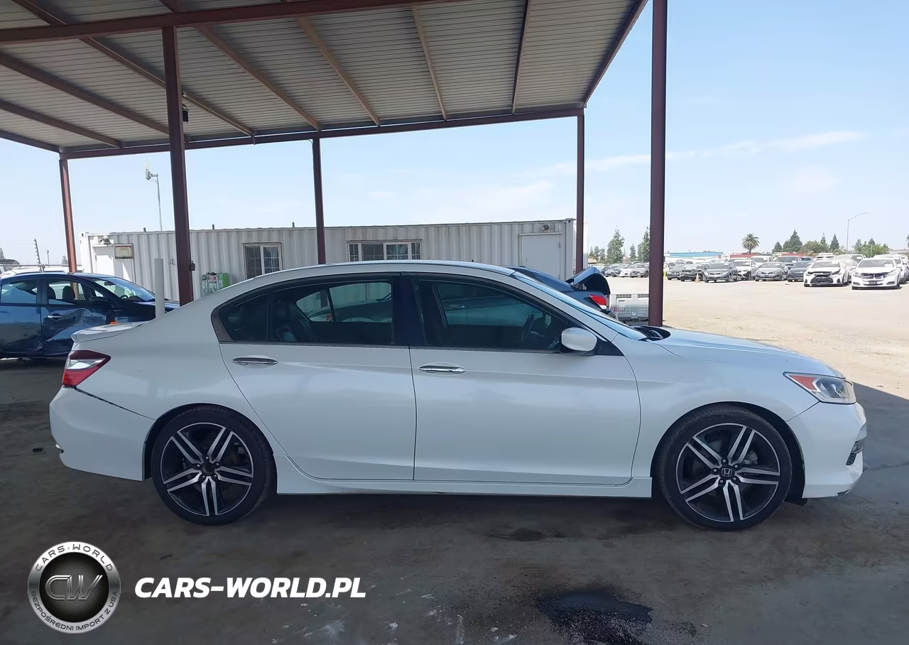 2017 Honda Accord Sport VIN:1HGCR2F55HA106162 - 13
