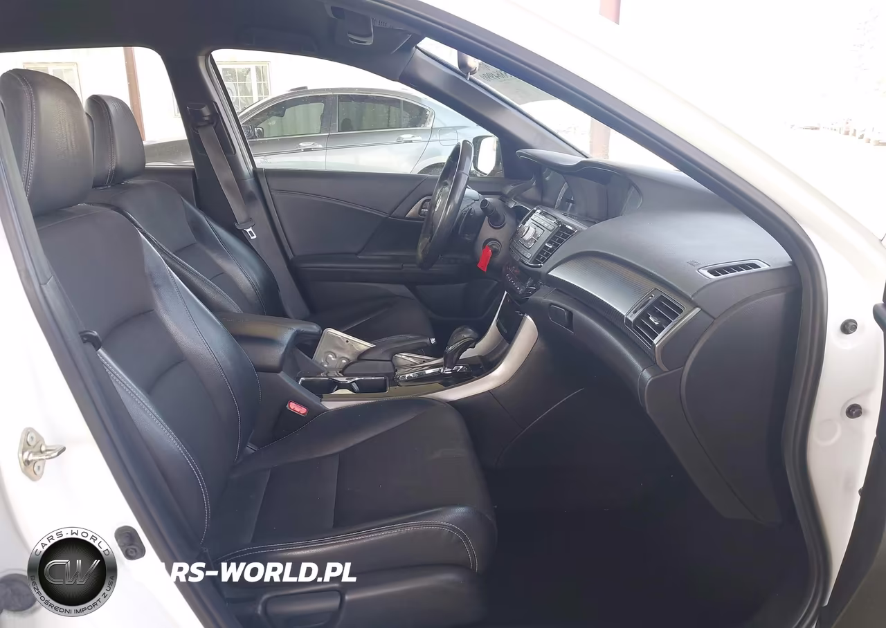 2017 Honda Accord Sport VIN:1HGCR2F55HA106162 - 5