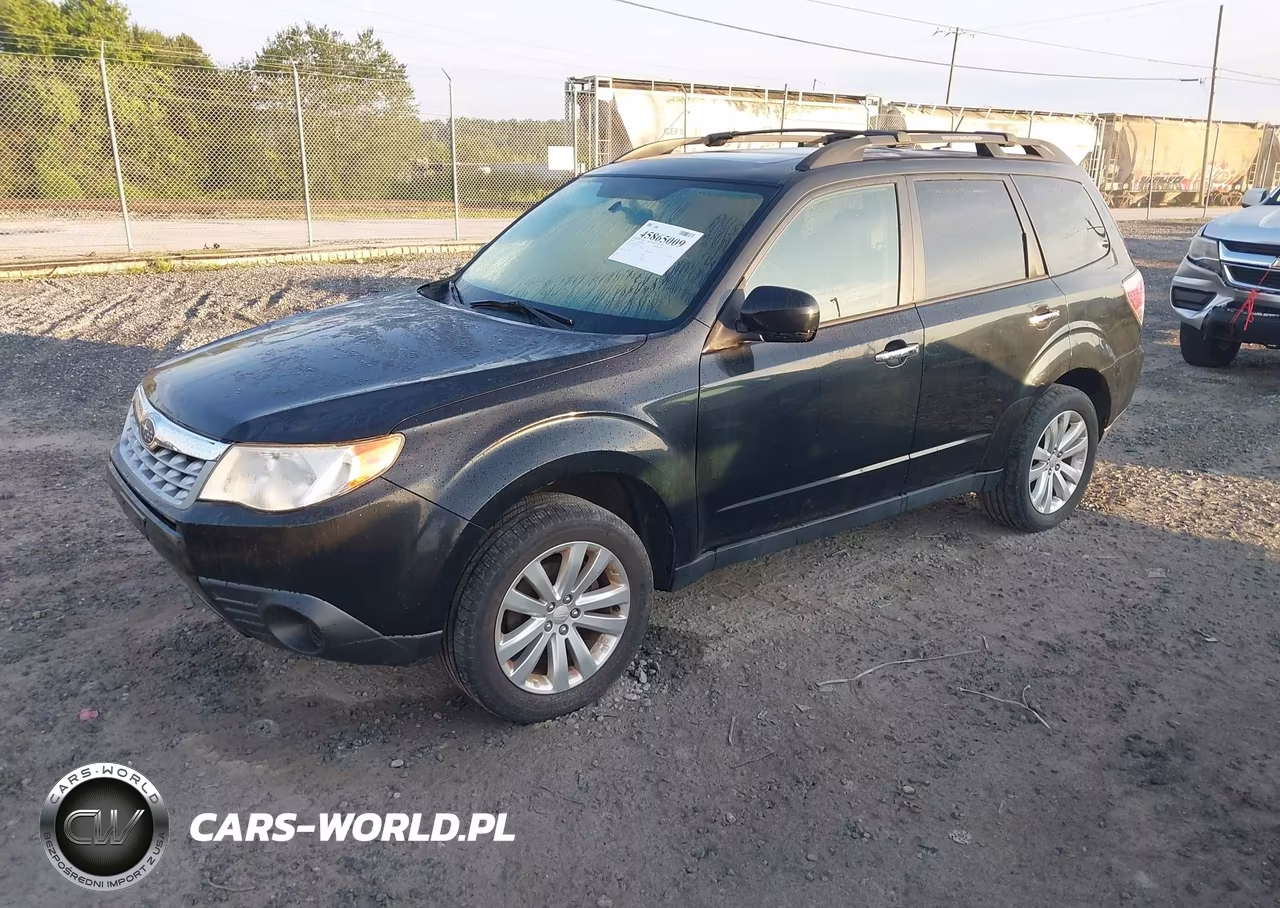 2013 Subaru Forester 2.5X Premium VIN:JF2SHACC5DH423176 - 2