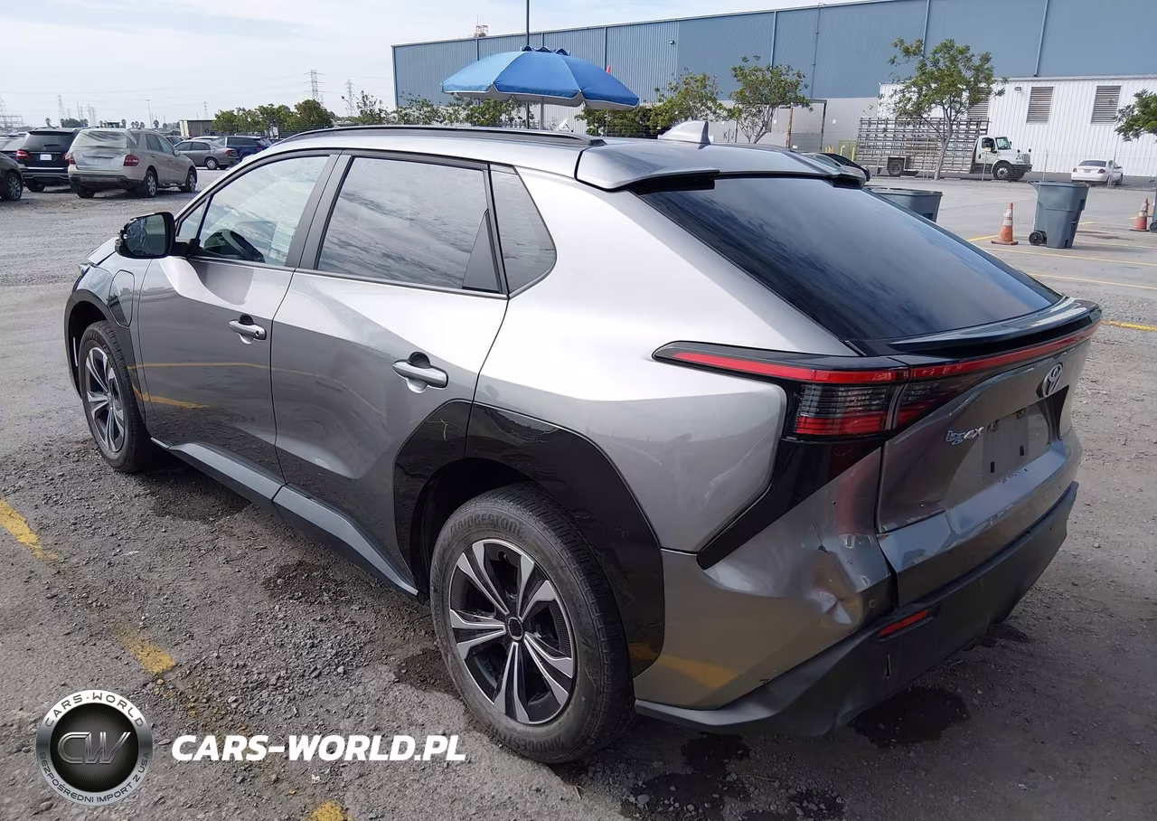 2023 Toyota Bz4X Xle VIN:JTMAAAAA0PA025712 - 3