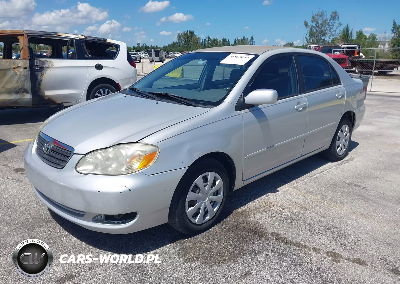 2005 Toyota Corolla Le VIN:1NXBR32E15Z384018 - 2