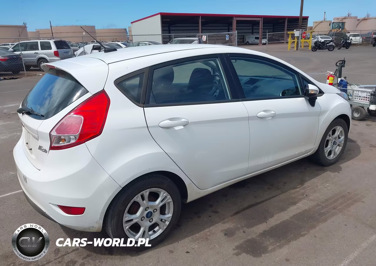 2014 Ford Fiesta Se VIN:3FADP4EJ5EM227569 - 4