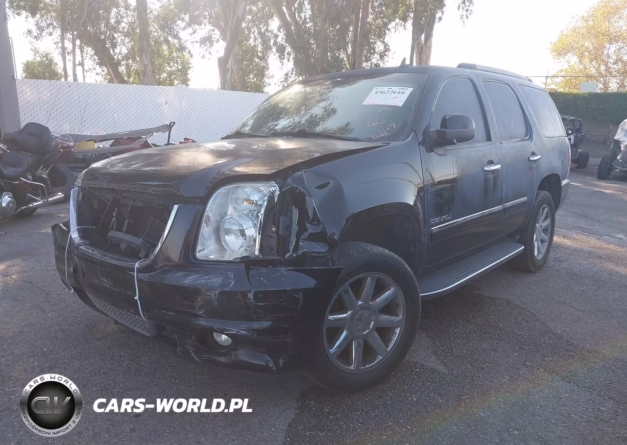 GMC YUKON DENA VIN:1GKS2EEF9DR318380 - 2