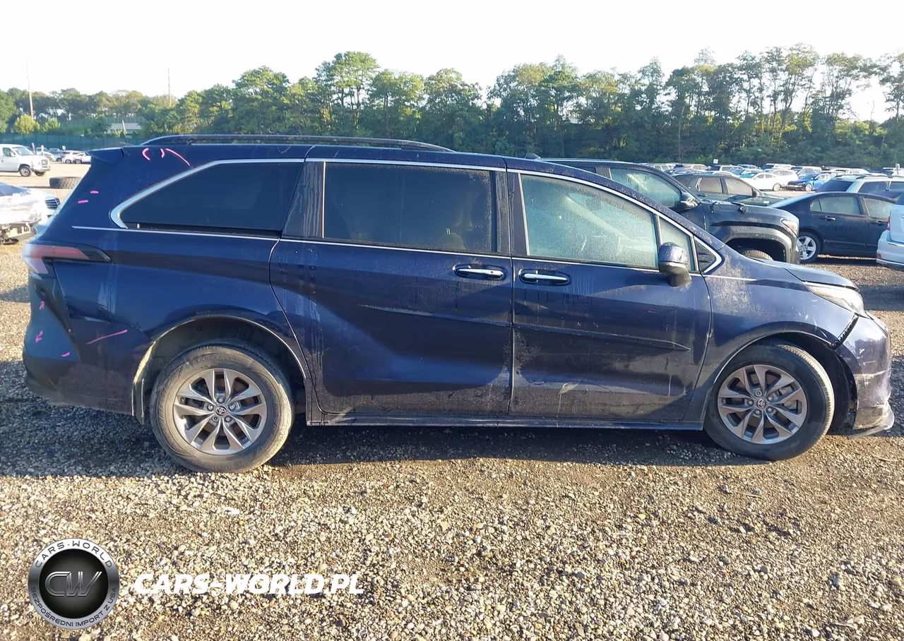 2024 Toyota Sienna Xle VIN:5TDJRKEC1RS211310 - 13