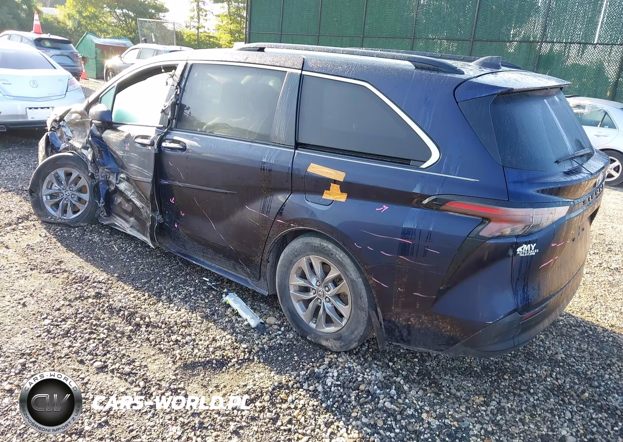 2024 Toyota Sienna Xle VIN:5TDJRKEC1RS211310 - 3