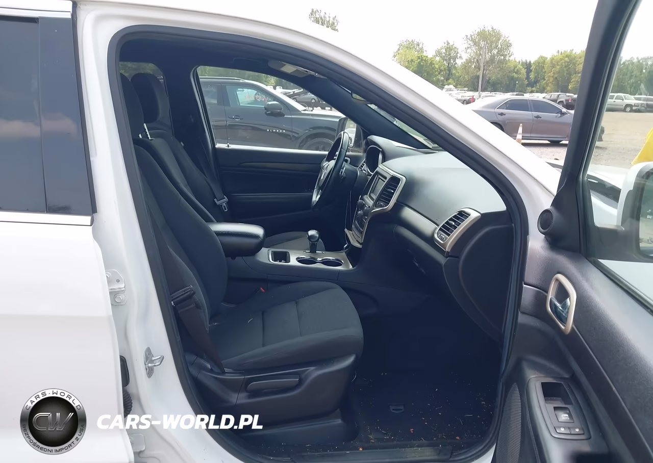 2014 Jeep Grand Cherokee Laredo VIN:1C4RJFAG7EC316679 - 5