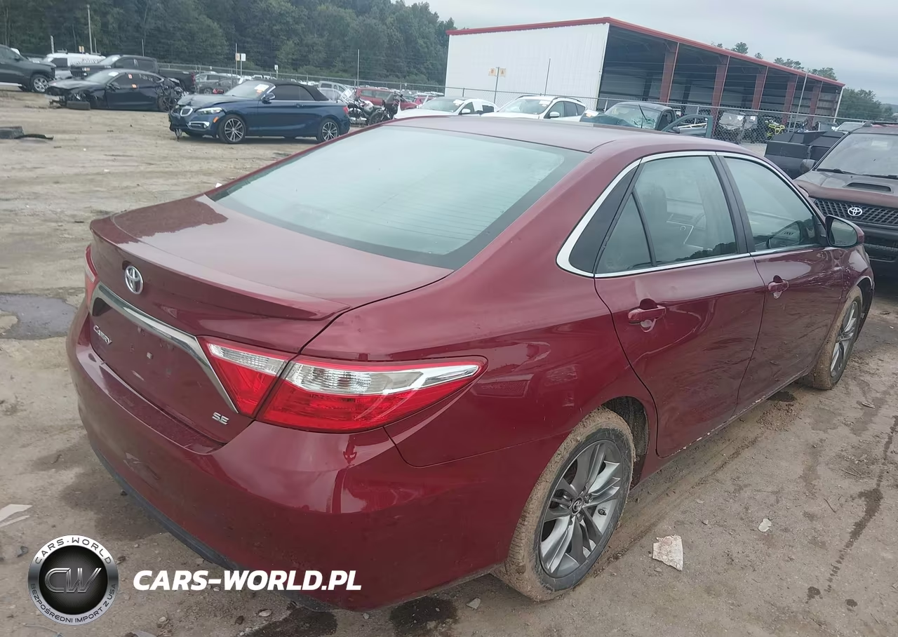 2016 Toyota Camry Se VIN:4T1BF1FK8GU519379 - 4