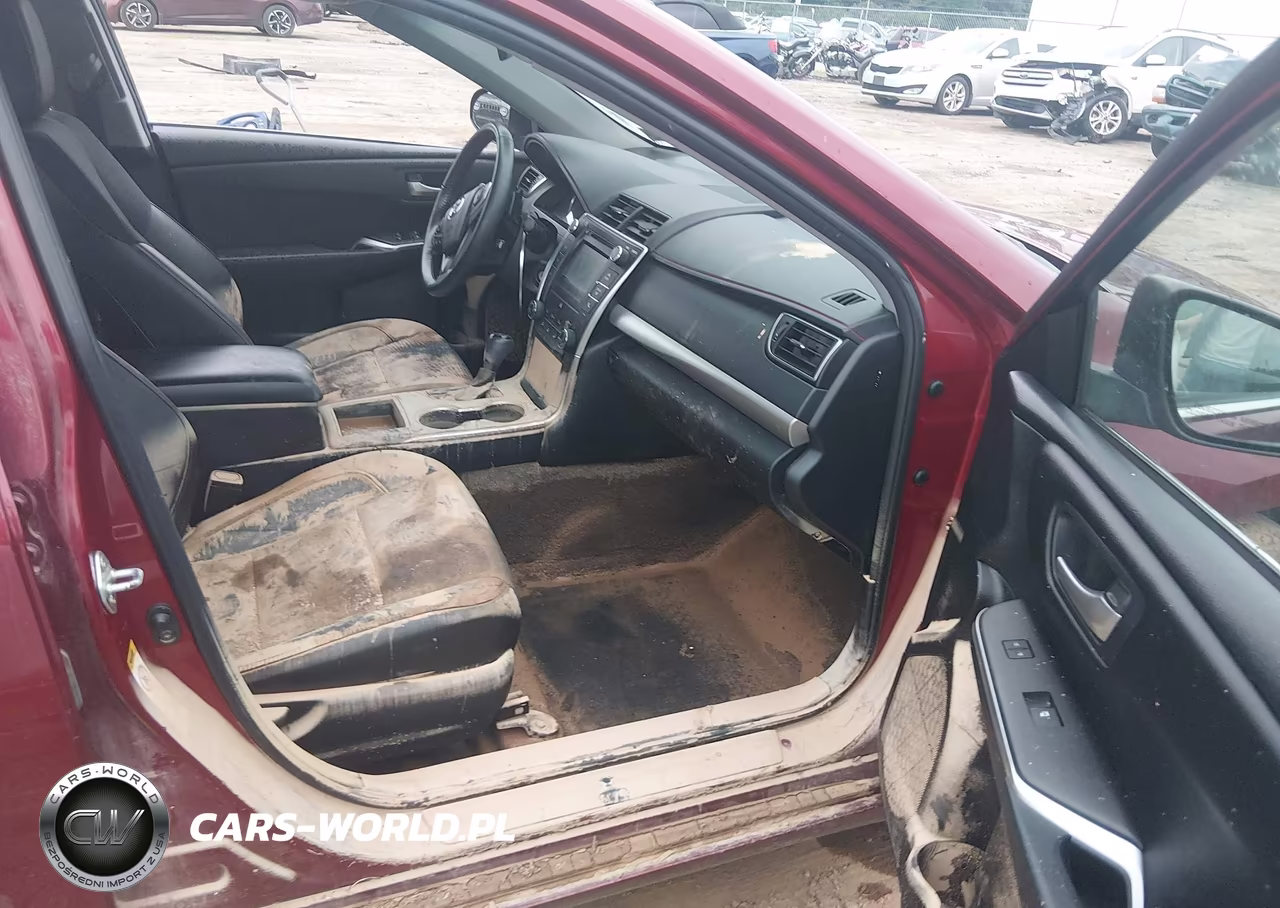 2016 Toyota Camry Se VIN:4T1BF1FK8GU519379 - 5