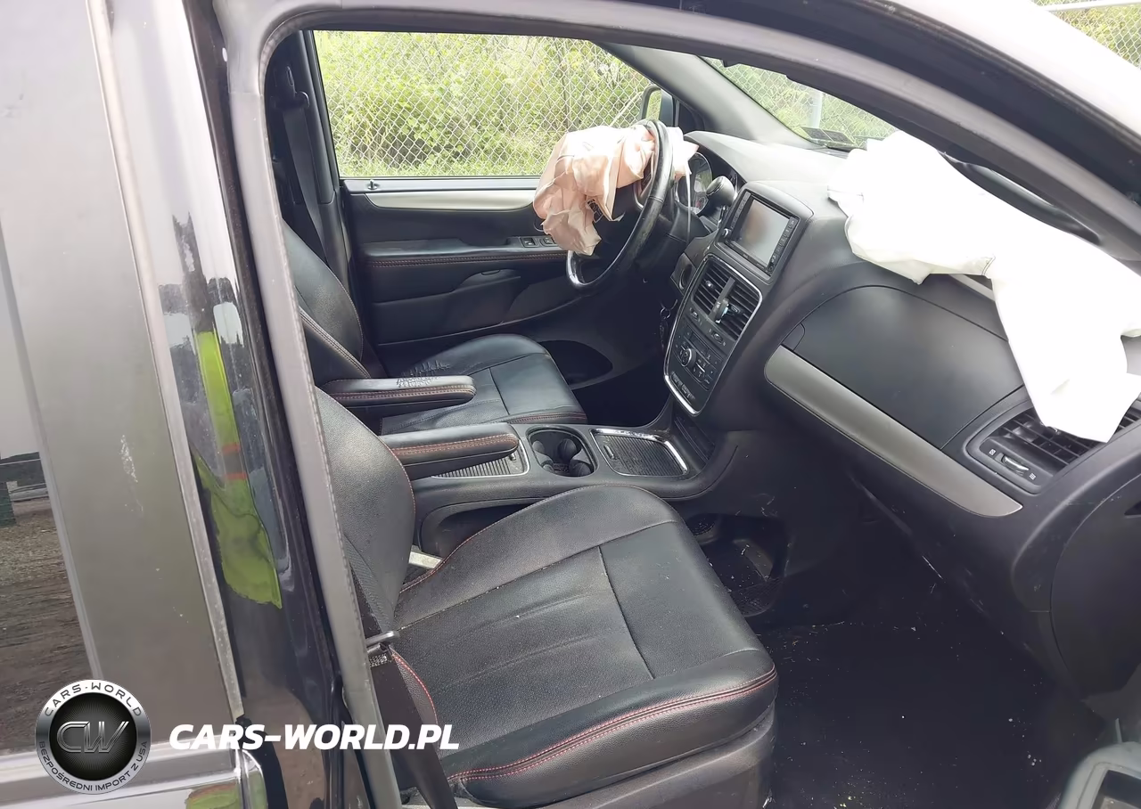 2019 Dodge Grand Caravan Gt VIN:2C4RDGEG5KR677855 - 5
