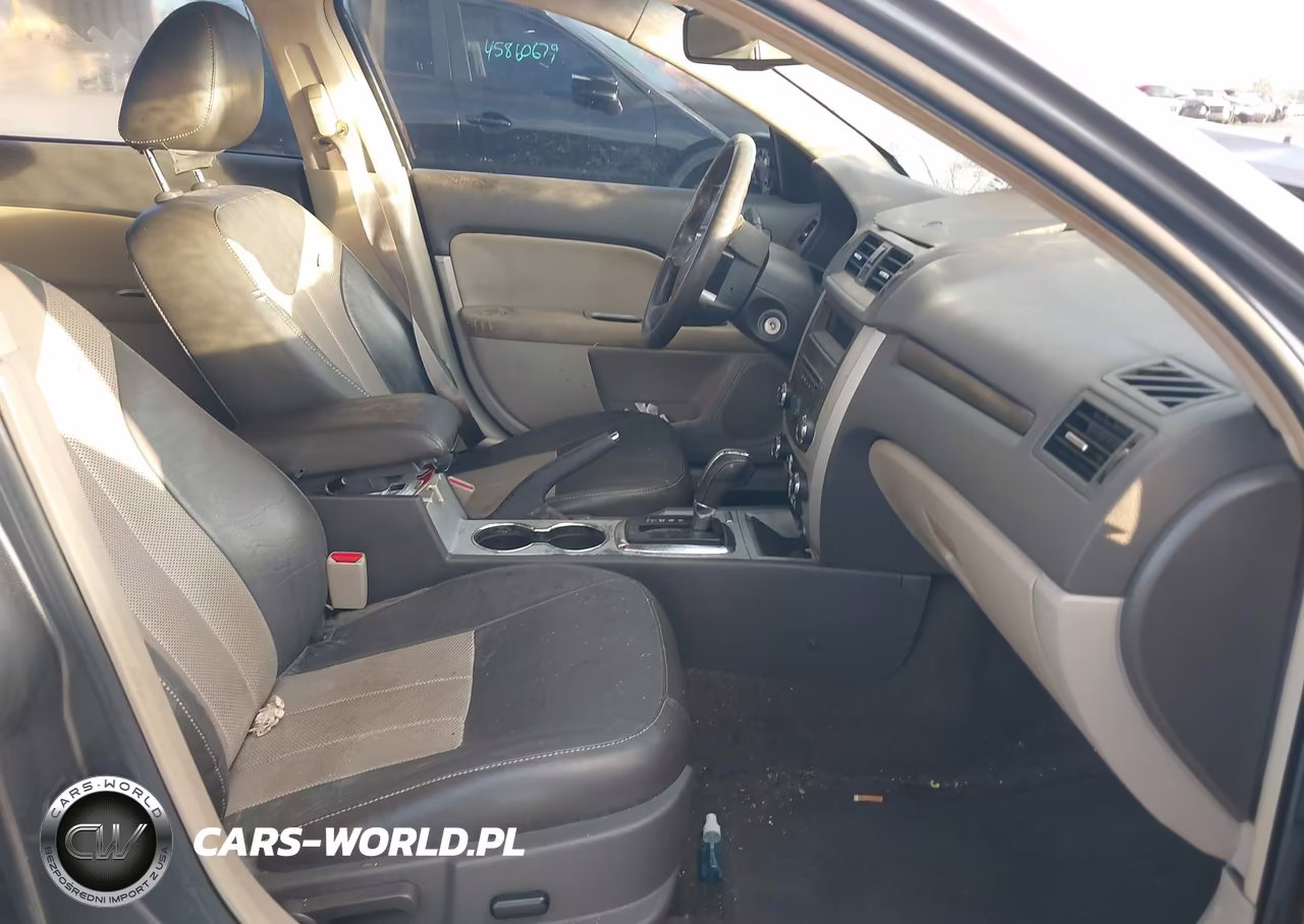 2010 Mercury Milan Premier VIN:3MEHM0JA7AR623243 - 5
