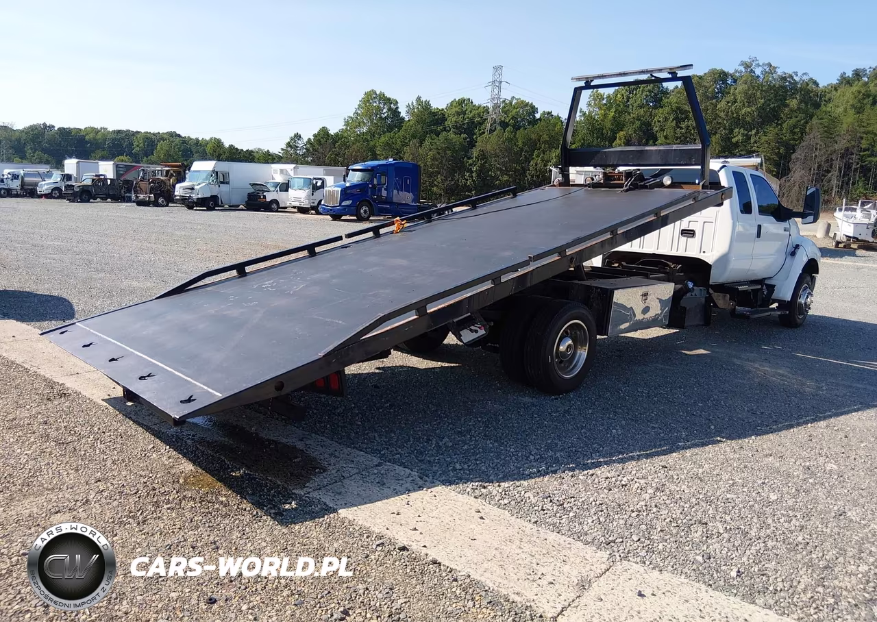 2015 Ford F-650 Xl-Xlt VIN:3FRNX6FC7FV723479 - 4