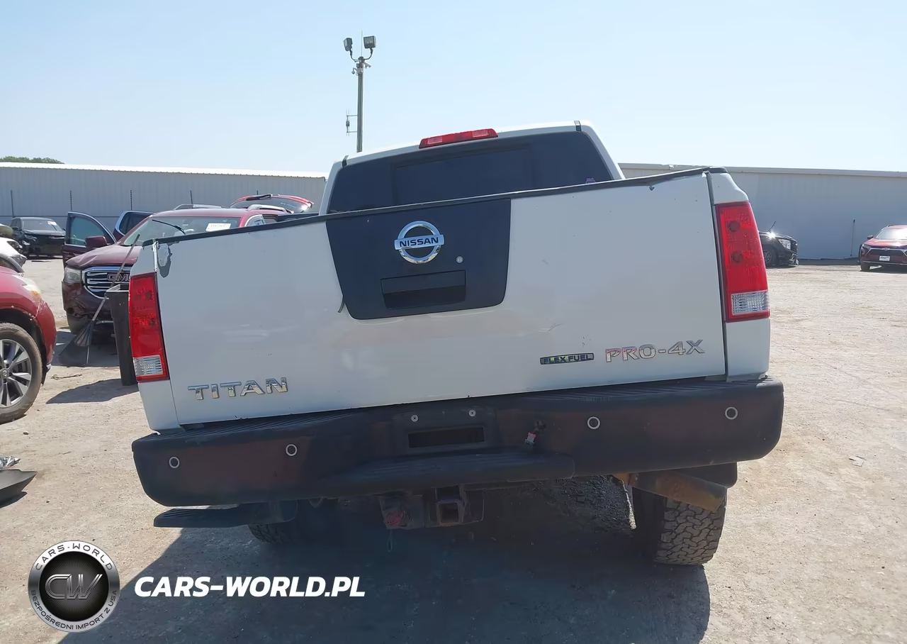 2011 Nissan Titan Pro-4X VIN:1N6BA0EC7BN316698 - 16