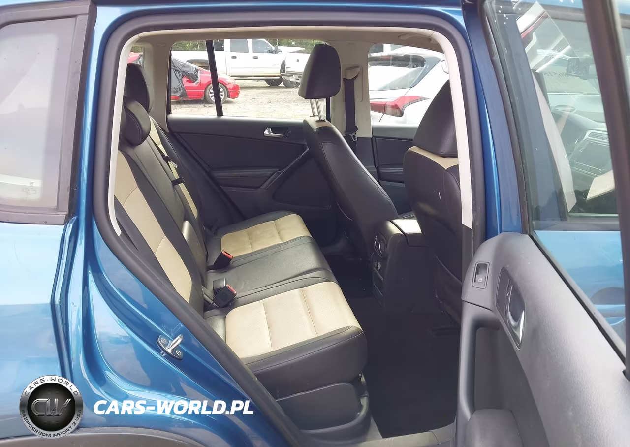 2017 Volkswagen Tiguan 2.0T S VIN:WVGAV7AX7HW511882 - 8