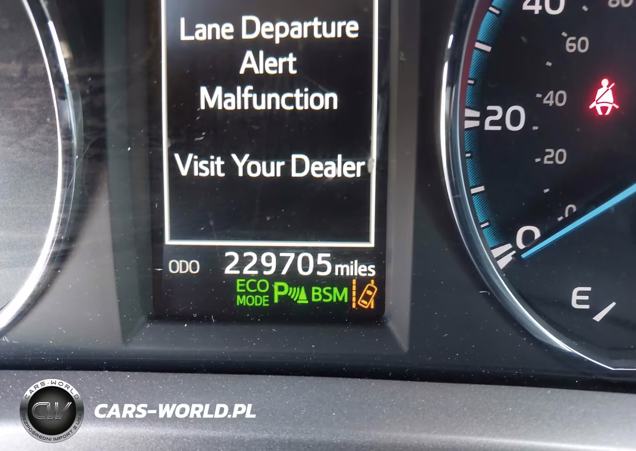 2017 Toyota Rav4 Hybrid Limited VIN:JTMDJREV7HD151249 - 16