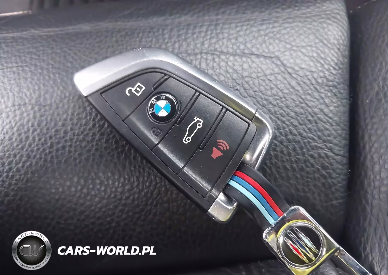 2015 BMW X5 xDrive50I VIN:5UXKR6C58F0J74186 - 11