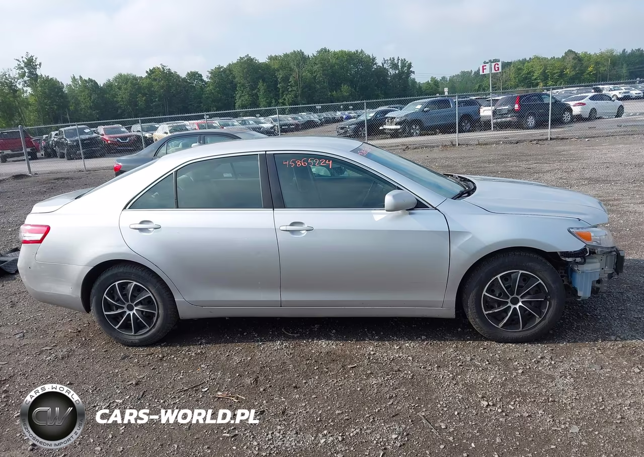 2010 Toyota Camry Le VIN:4T4BF3EKXAR018469 - 13