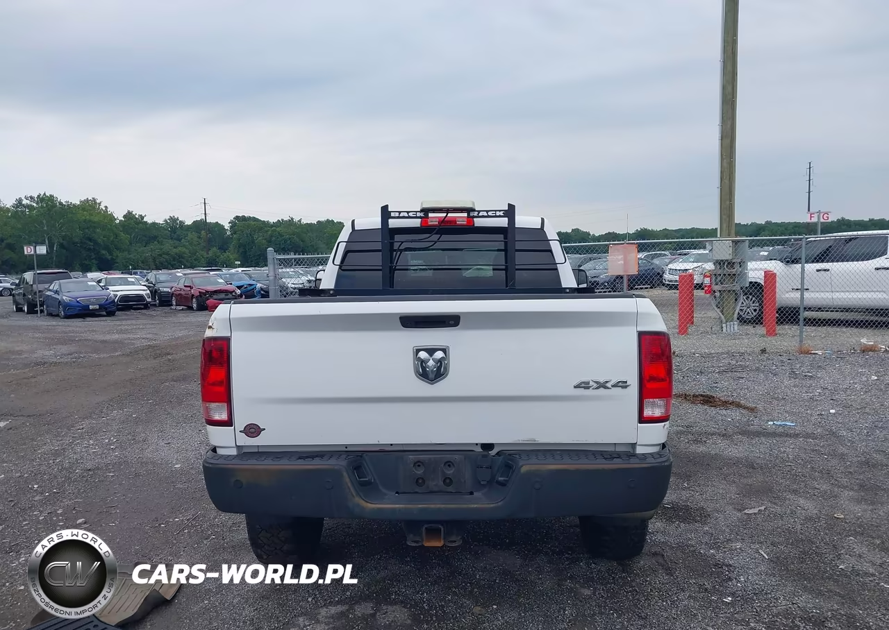 2017 Ram 3500 Tradesman 4X4 6'4 Box VIN:3C63R3CL7HG661954 - 16