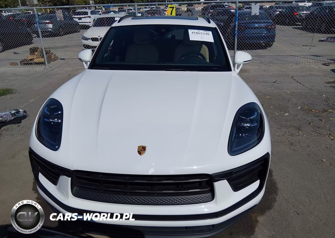 2022 Porsche Macan VIN:WP1AA2A57NLB05663 - 12