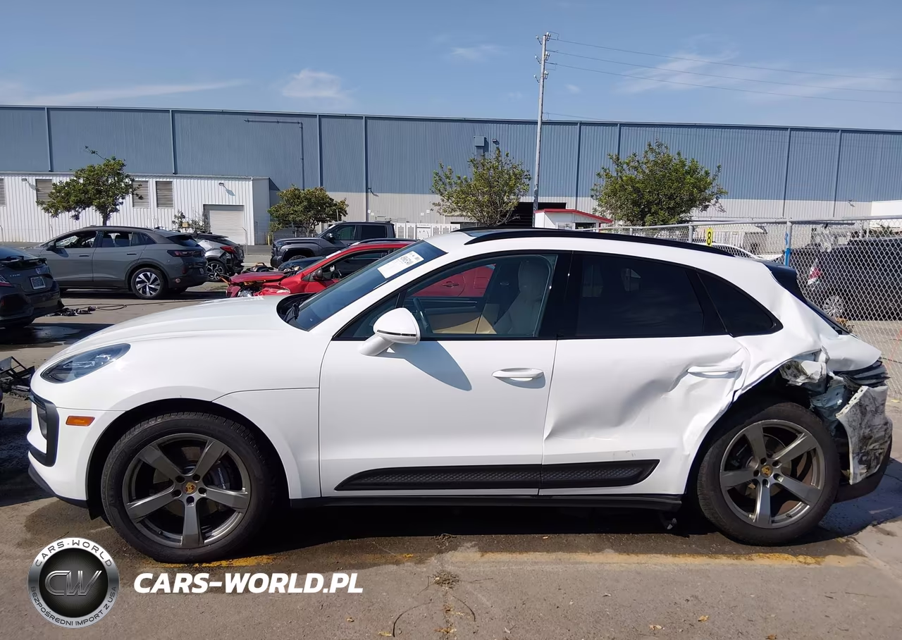 2022 Porsche Macan VIN:WP1AA2A57NLB05663 - 14