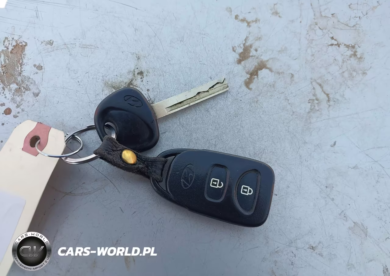 2013 Hyundai Accent Gls VIN:KMHCU4AE2DU463285 - 11