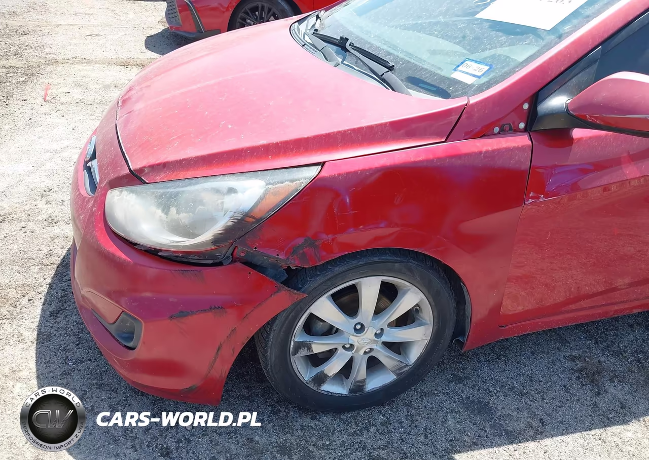 2013 Hyundai Accent Gls VIN:KMHCU4AE2DU463285 - 6
