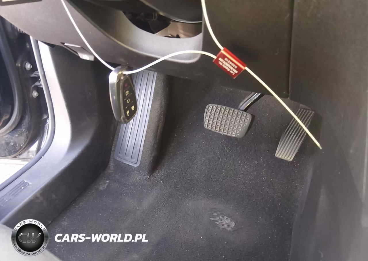 2018 Chevrolet Equinox Lt VIN:2GNAXSEV8J6110813 - 11