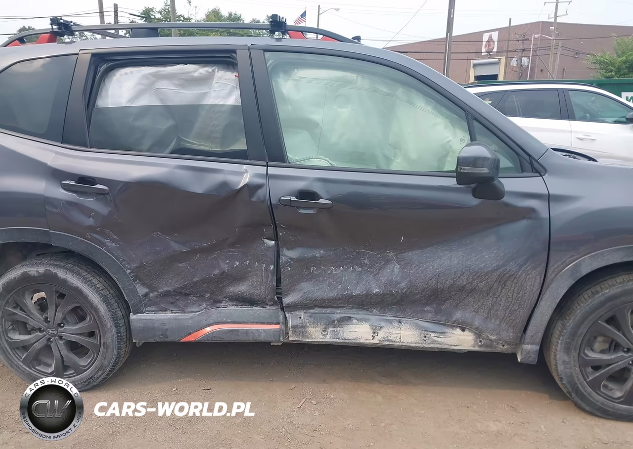 2024 Subaru Forester Sport VIN:JF2SKAGC5RH494610 - 16