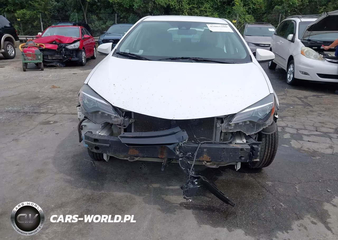 2018 Toyota Corolla L VIN:5YFBURHE3JP850410 - 12