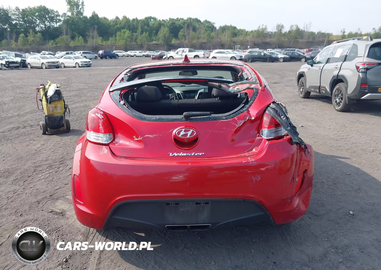 2016 Hyundai Veloster VIN:KMHTC6AD6GU272849 - 16