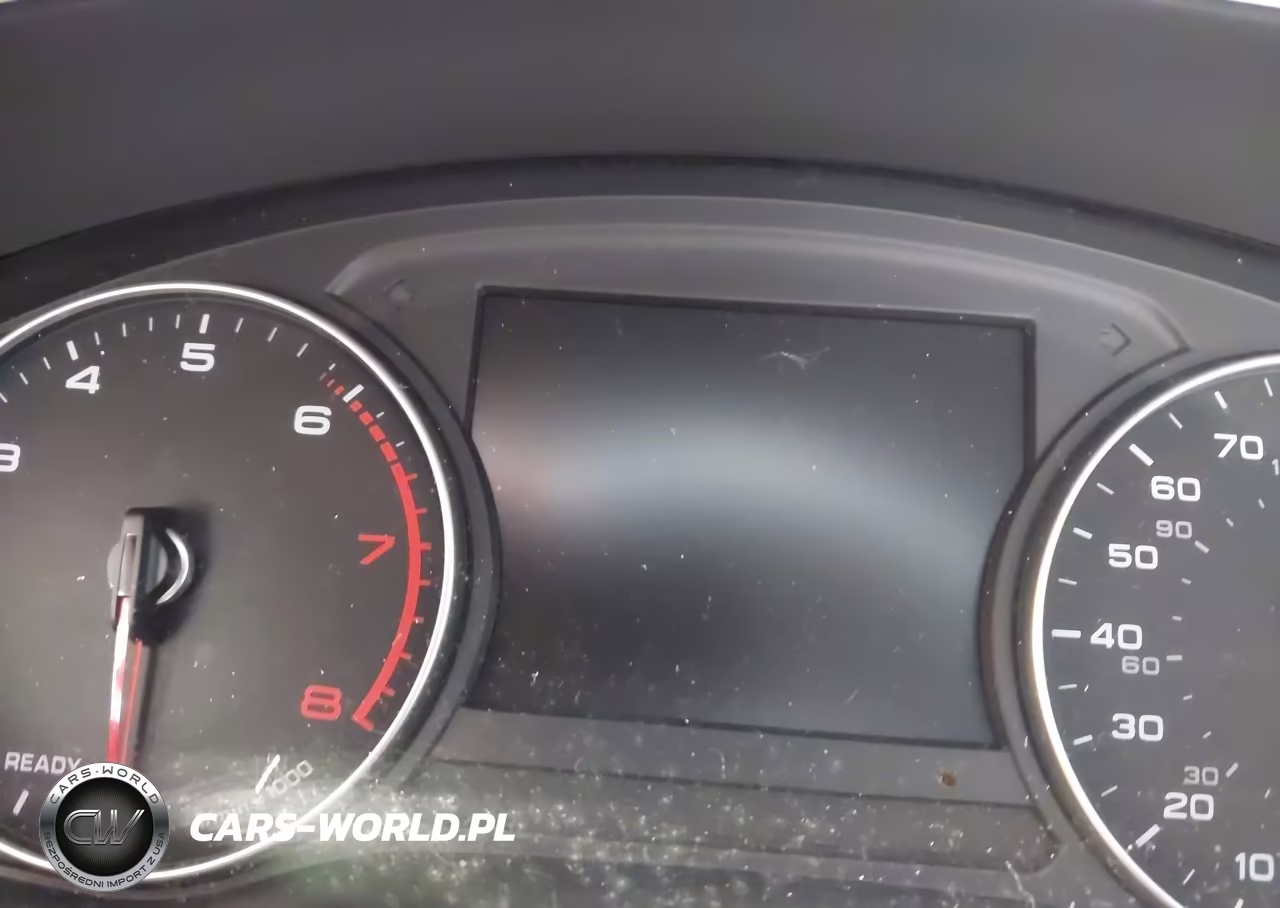 2017 Audi A4 Premium VIN:WAUANAF40HN033873 - 14