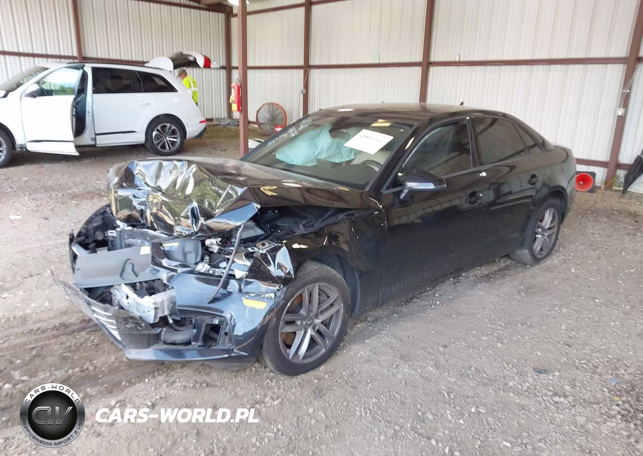 2017 Audi A4 Premium VIN:WAUANAF40HN033873 - 2