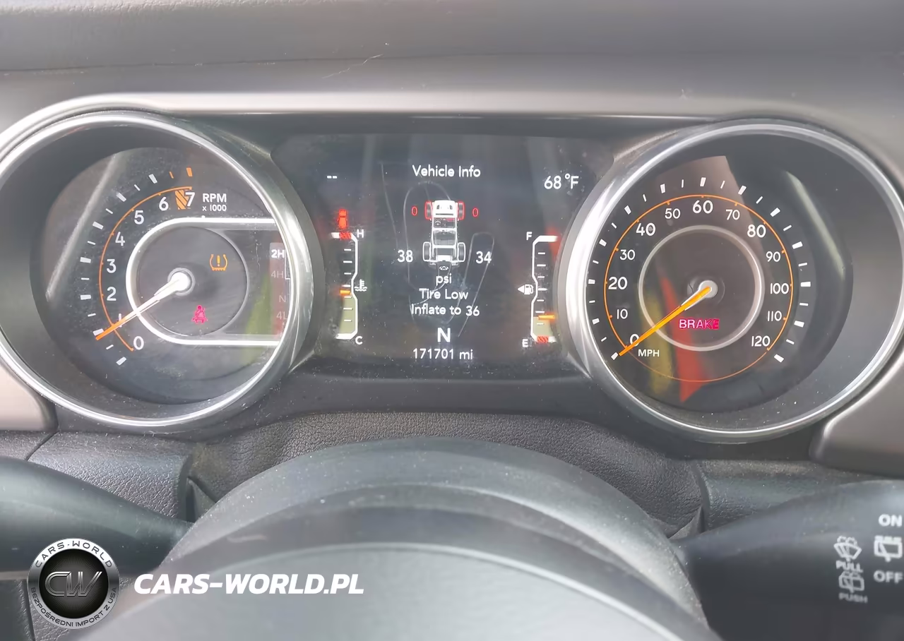 2018 Jeep Wrangler Unlimited Sport S 4X4 VIN:1C4HJXDG1JW129122 - 7