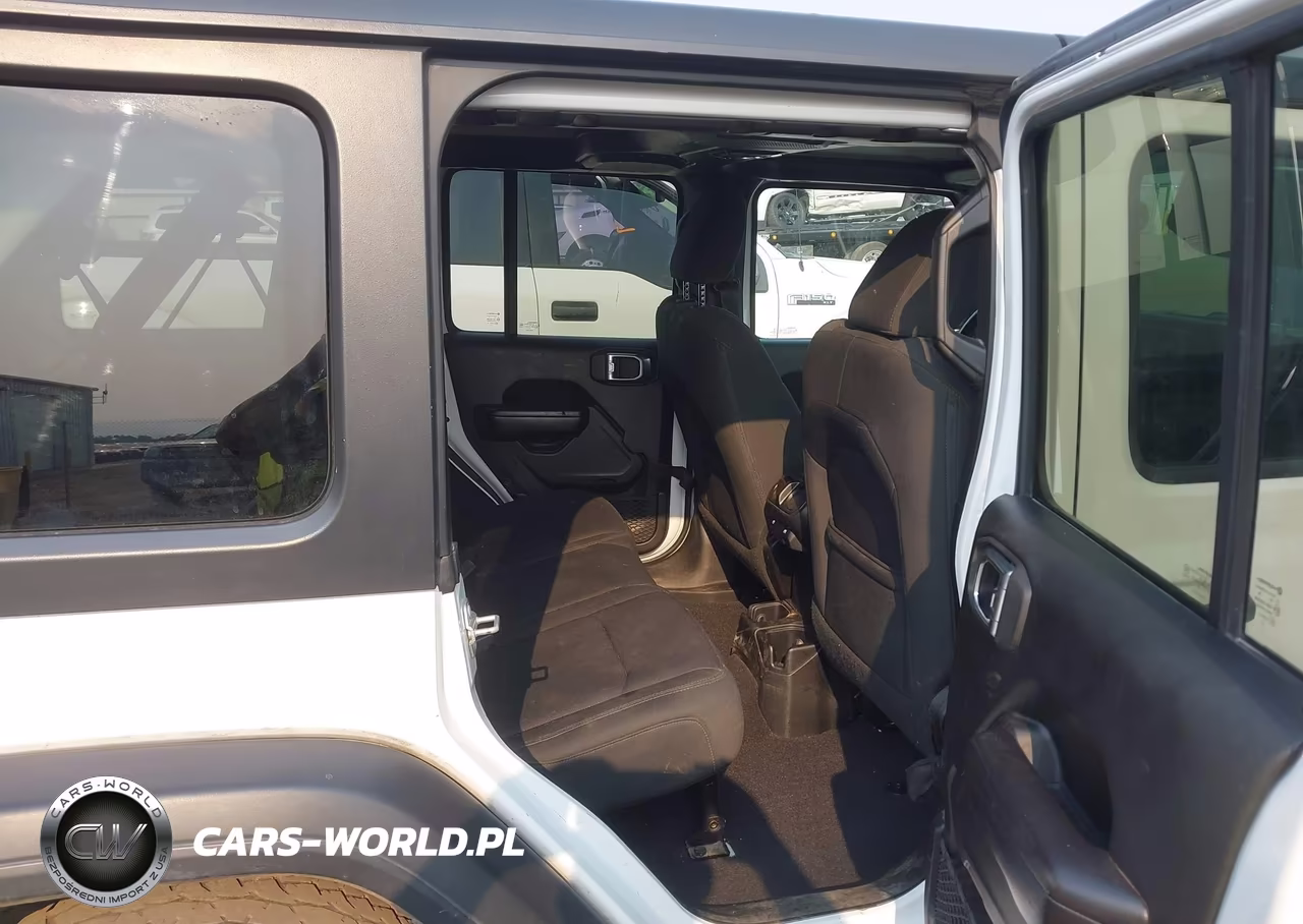 2018 Jeep Wrangler Unlimited Sport S 4X4 VIN:1C4HJXDG1JW129122 - 8