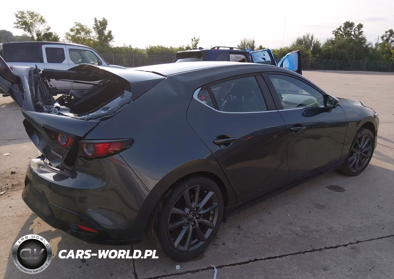 2021 Mazda Mazda3 Preferred VIN:JM1BPBLL3M1402780 - 4