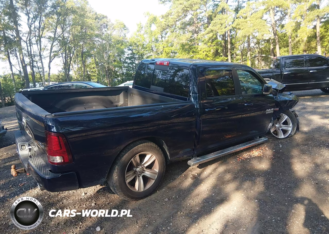 2016 Ram 1500 Sport VIN:1C6RR7UT6GS103004 - 4